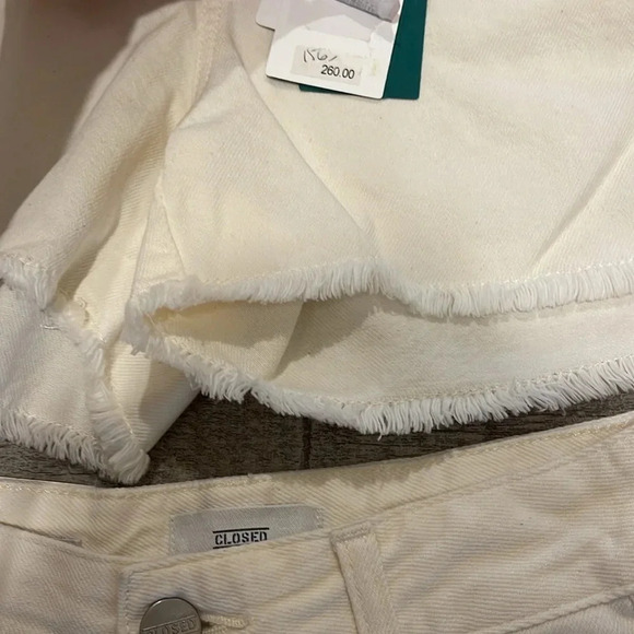 NWT!! Closed - Jocy x Shorts - Creme Color - Size 25&30 - Picture 8 of 11